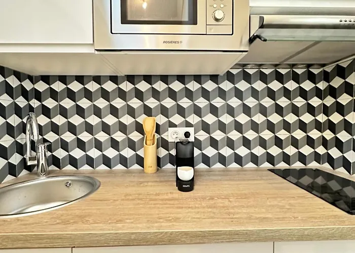 By Eiffel Tower And Roland Garros * Paris