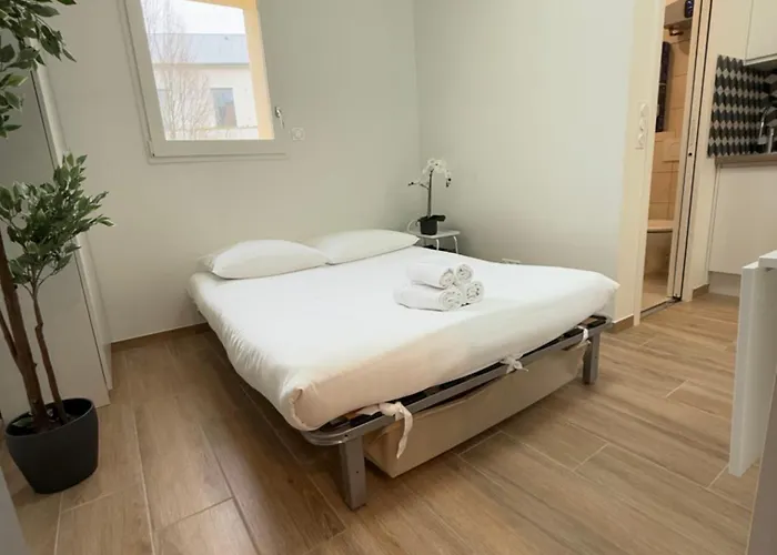 By Eiffel Tower And Roland Garros Appartement